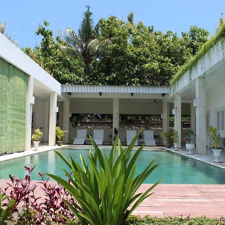 Villa Putih Lovina Экстерьер фото